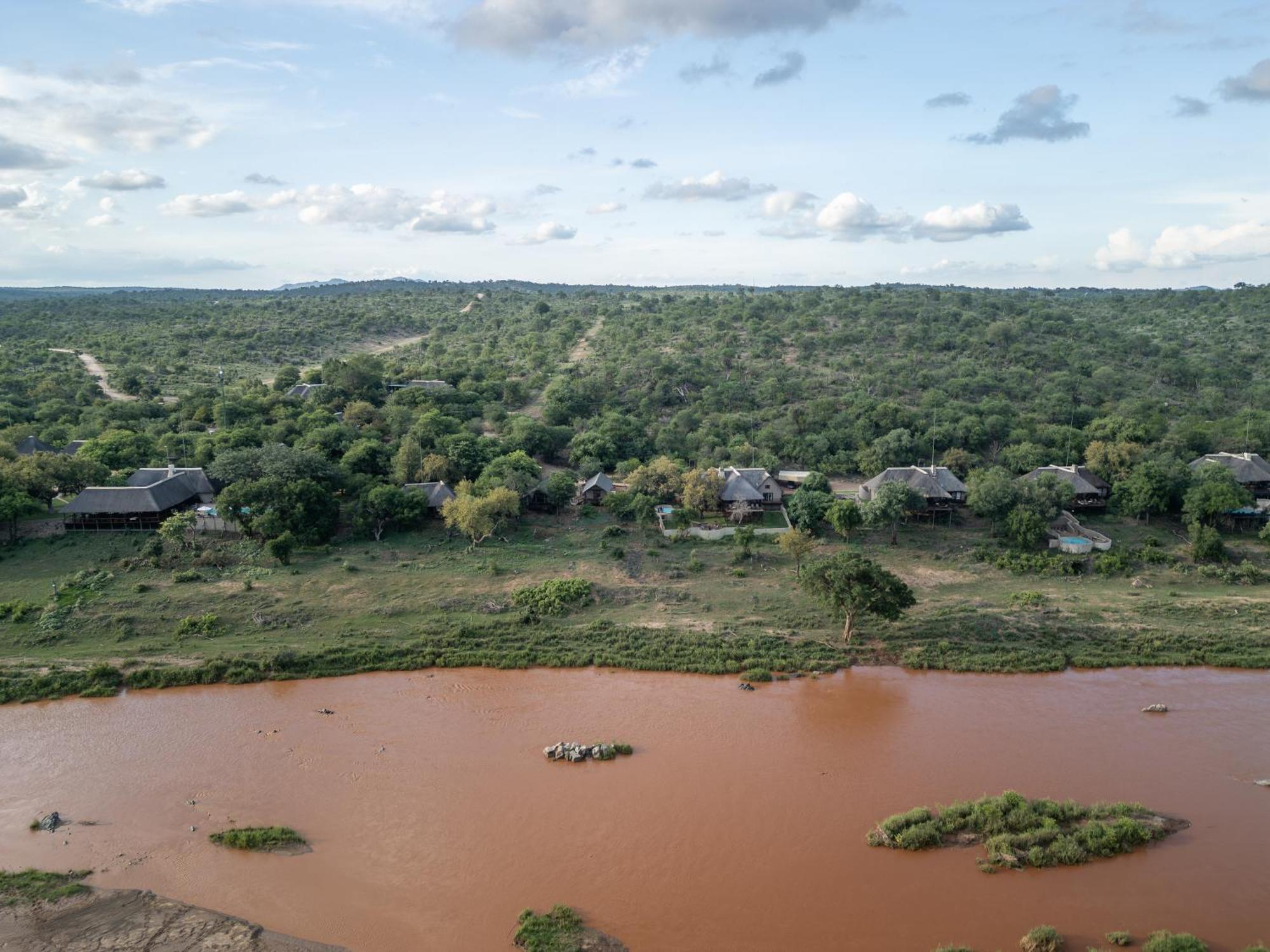 Nyati Safari Lodge 호에드스프뤼트 외부 사진